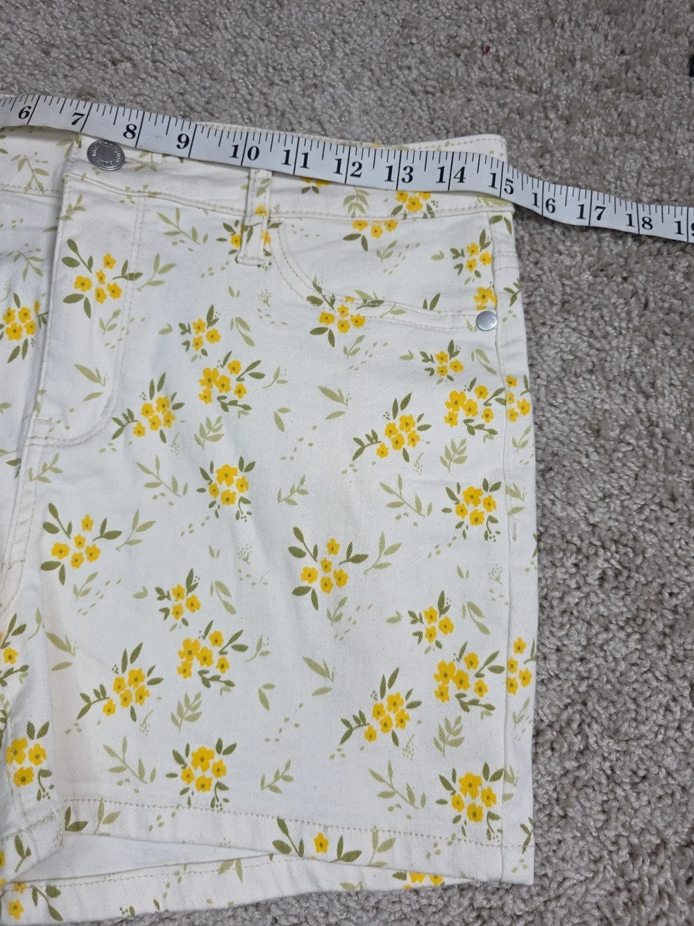 Judy Blue Los Angeles Floral Print Denim Shorts   Women Size M - Picture 11 of 11
